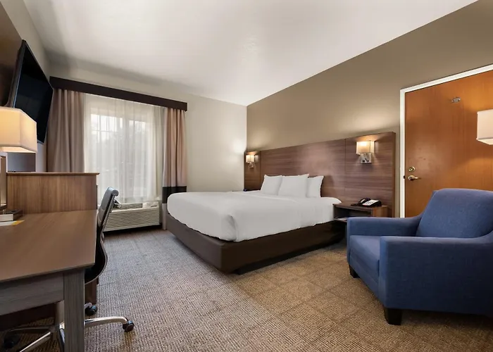 Comfort Inn & Suites