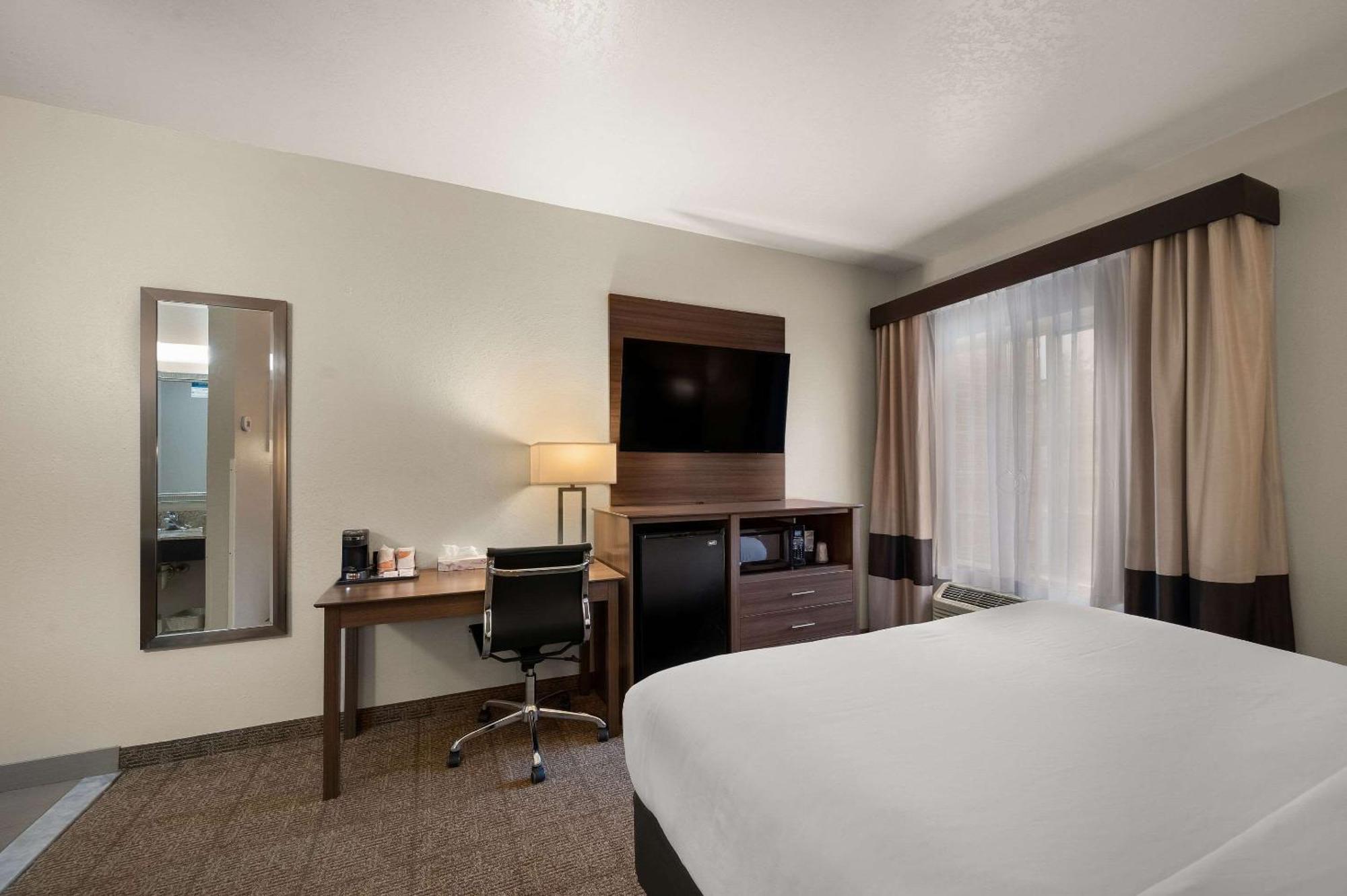 Hotel Comfort & Fenton